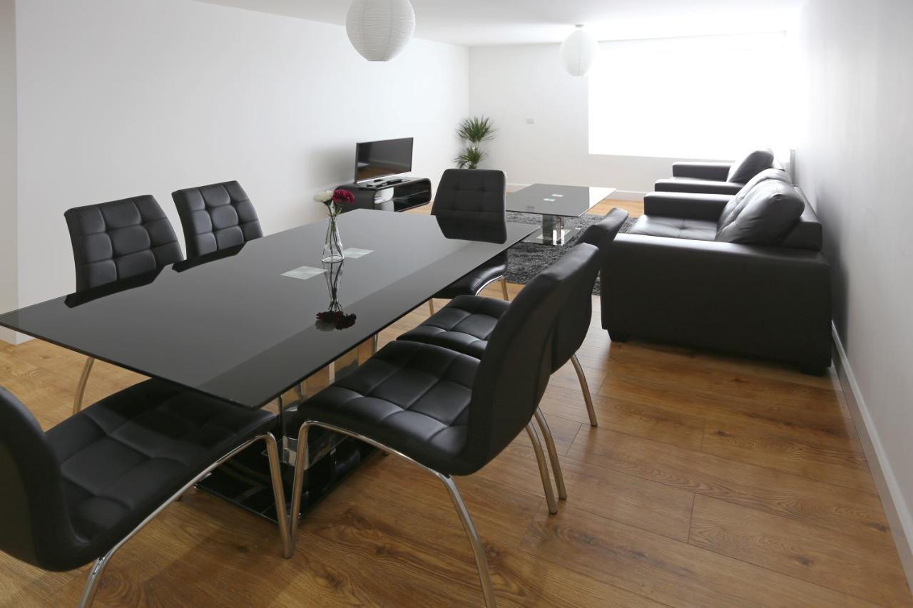 Radalco Apartments Hounslow Exterior photo